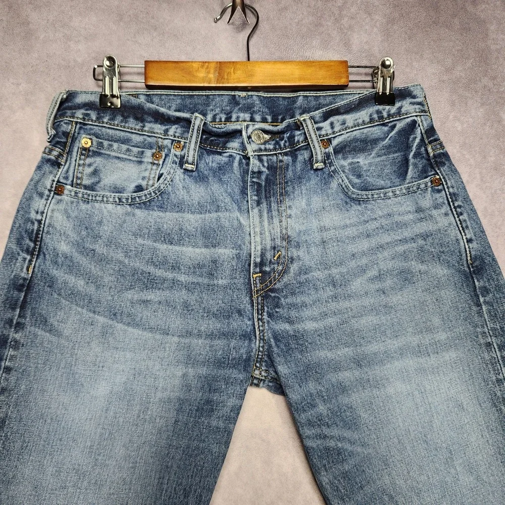 Levis levi 569
